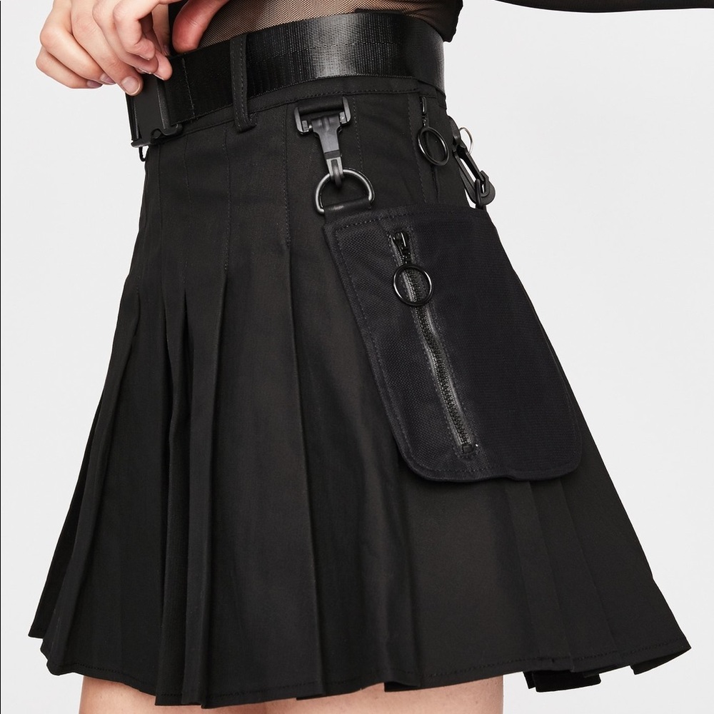DOLLS KILL - CURRENT MOOD - Devious High Security utility Skirt in Black